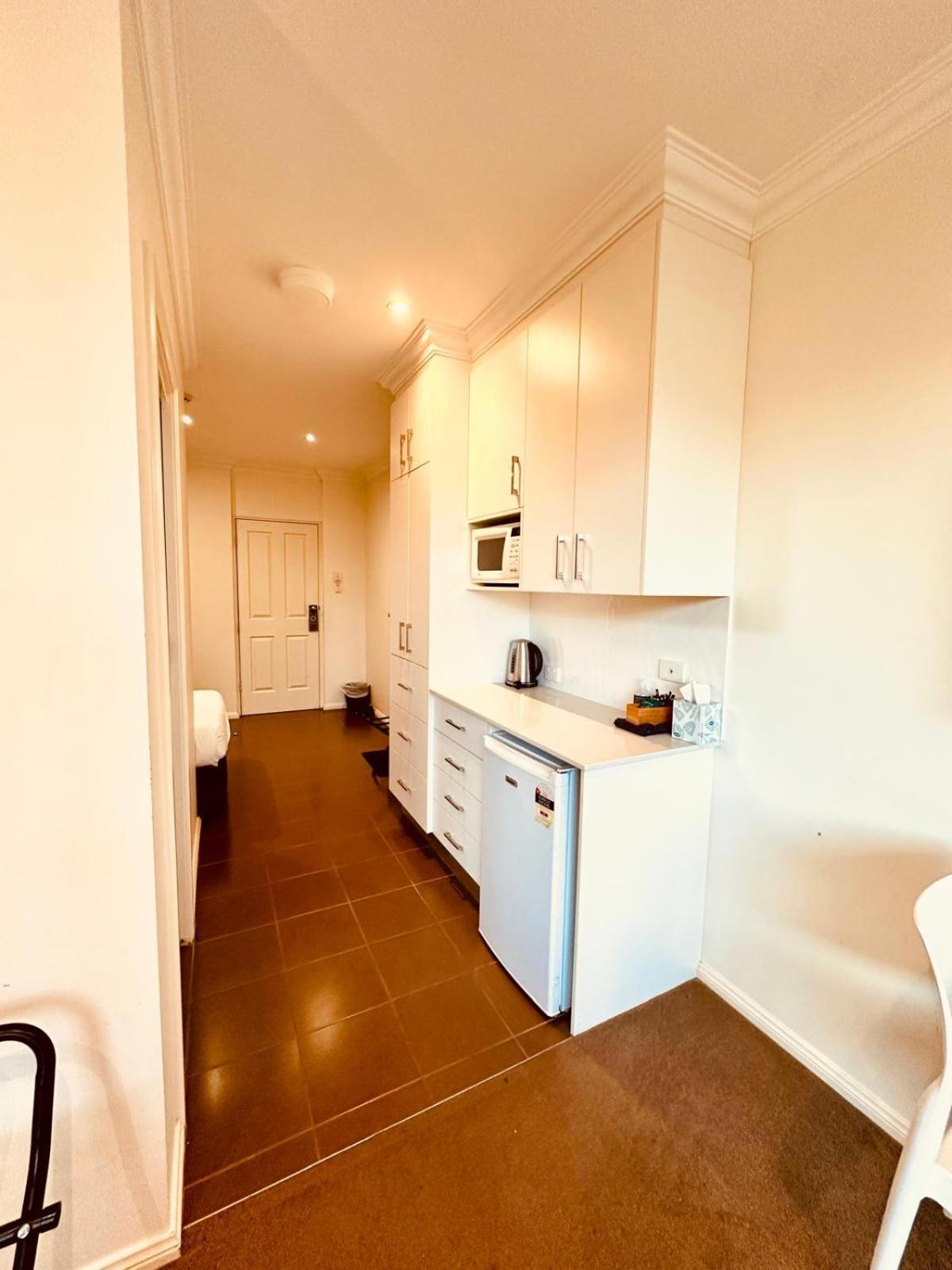Merivale Motel Tumut Bagian luar foto