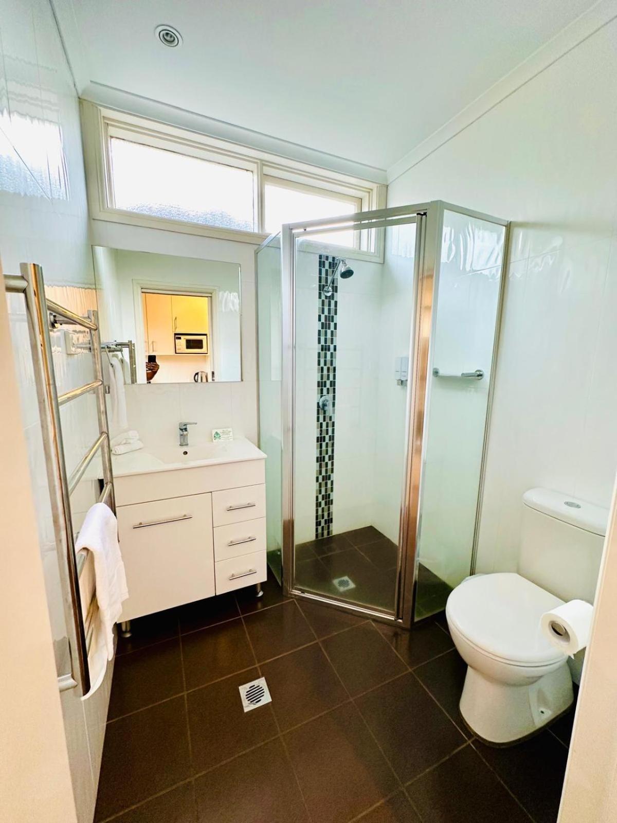 Merivale Motel Tumut Bagian luar foto